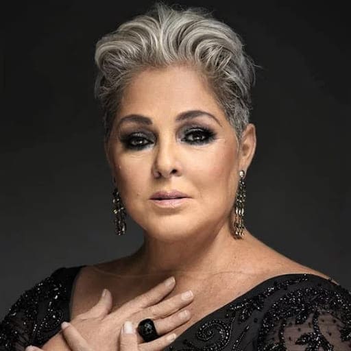 Lupita D'Alessio St. Petersburg Tickets