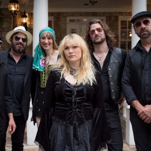Rumours of Fleetwood Mac concerts in St. Petersburg.