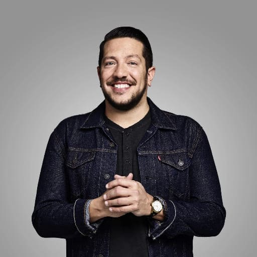 Sal Vulcano in St. Petersburg