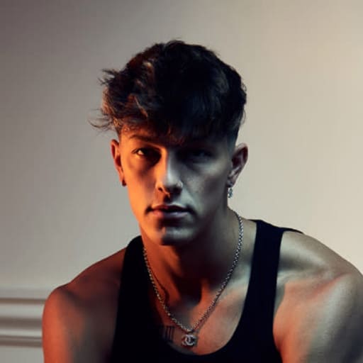 Tayler Holder St. Petersburg Tickets