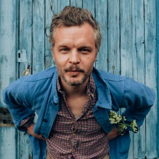 The Tallest Man on Earth in St. Petersburg